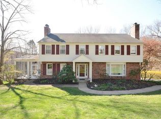 8 White Fawn Ln, Pittsburgh, PA 15238