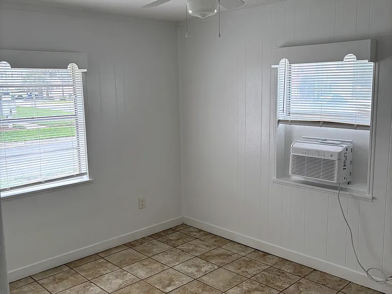 902 2nd St N #2 — Photo 3