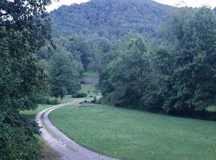 2 Johnny Marlow Rd #A, Fairview, NC 28730