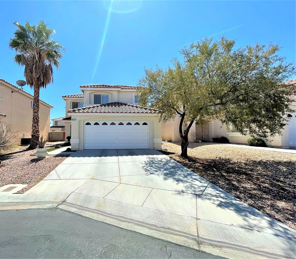 4 Bedrooms & 2.5 Bath Home in Cul-De-Sac location — Photo 1