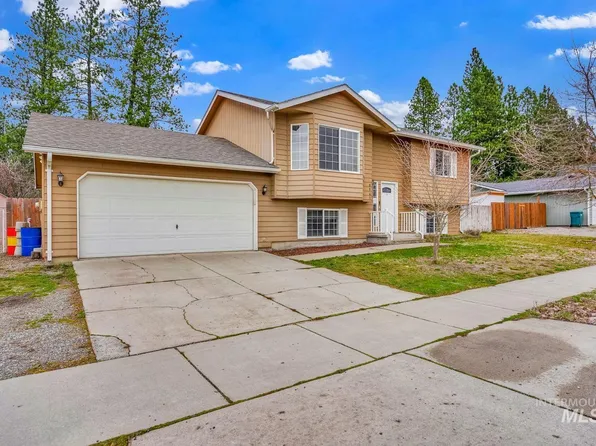 8561 W Nebraska St, Rathdrum, ID 83858