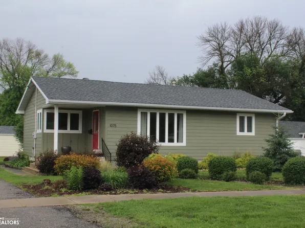 1075 Front St, Garner, IA 50438