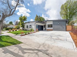 5711 Graves Ave, Encino, CA 91316