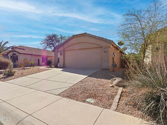 4th image of 43815 W CAHILL Drive