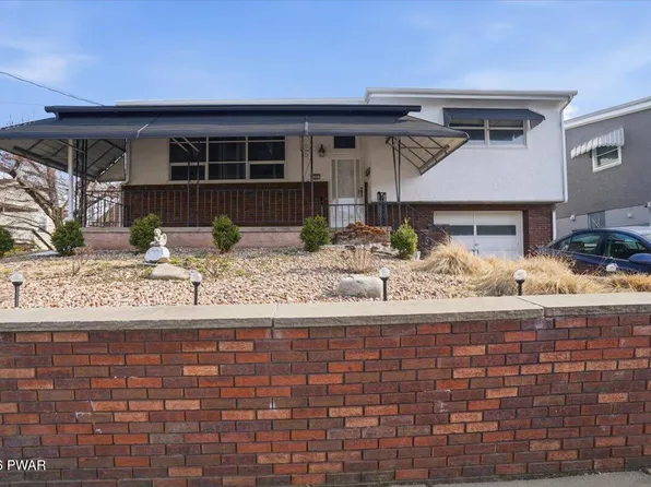 122 W Morton St, Old Forge, PA 18518