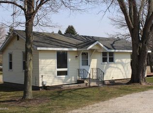 9559 Cleveland Ave, Baroda, MI 49101