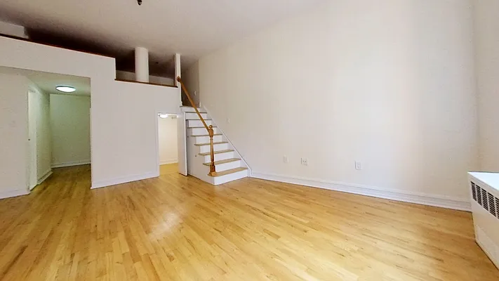 Rented by Bond New York | media 13