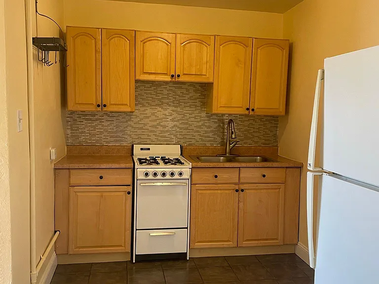 3615 Grand Ave NE — Photo 26