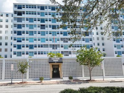 33 S Gulfstream Ave Unit 704, Sarasota, FL, 34236