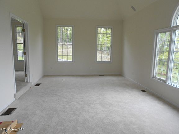 4th image of Spyglass Ct