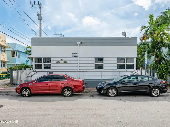 726 8th St, Miami Beach, FL 33139
