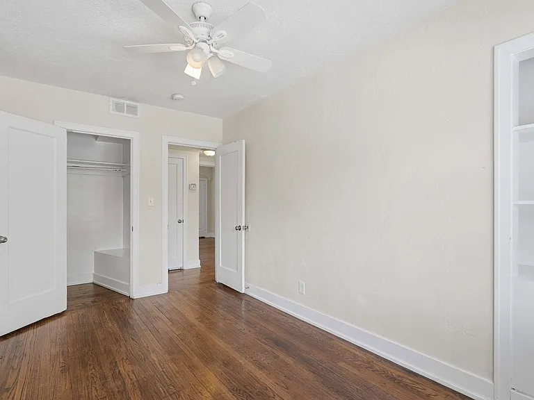 Ladywood Apartments — Photo 28