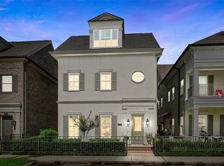 258 Green Blvd, Conroe, TX 77384