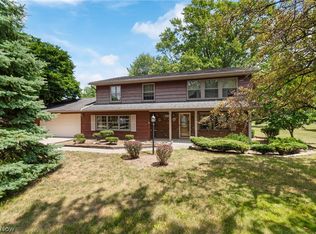 1223 Saxon Ave, Brunswick, OH