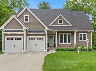 246 Forest Grove Ave, Wrentham, MA 02093