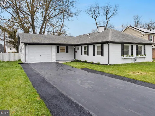 31 Medley Ln, Willingboro, NJ 08046