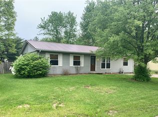 100 Siesta Pl, Watson, IL 62473