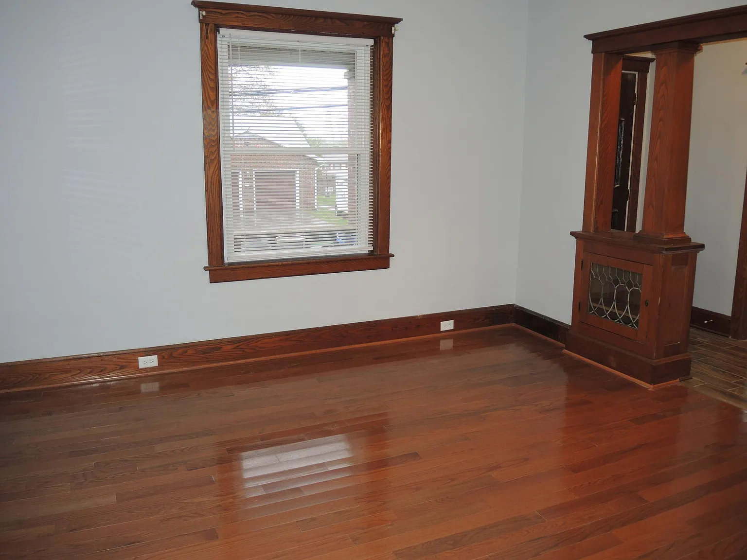 452 Williams St — Photo 4