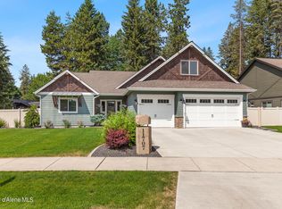 11707 N Rocking R Rd, Hayden Lake, ID 83835