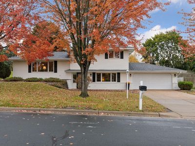 2329 Explorer Ct, Burnsville, MN, 55337