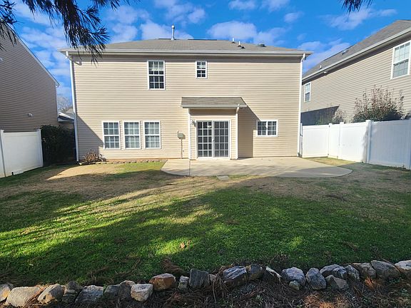 5th image of 110 Waterlynn Club Dr