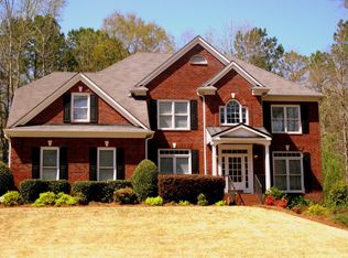 110 Hemlock Ct, Fayetteville, GA