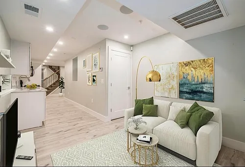 111 Collard St #2 Photo 1