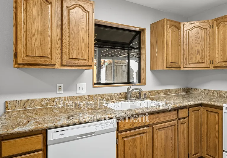 1611 Wheeler St S #1 — Photo 9