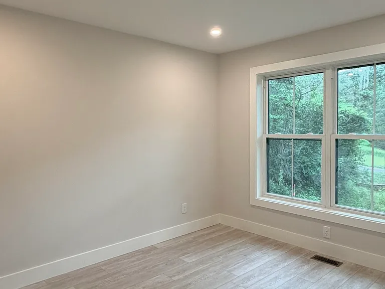 3219 Cranehill Dr — Photo 12