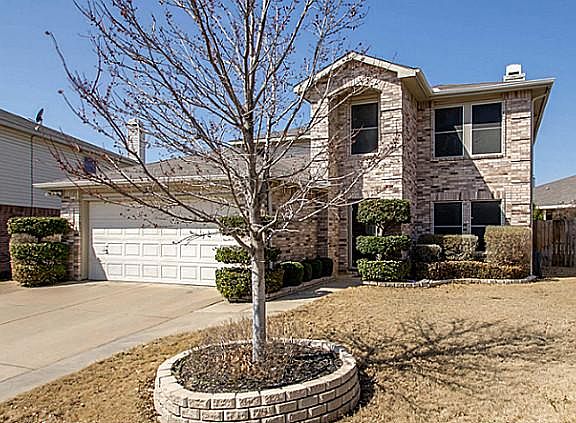 3rd image of 16133 Hollyhill Ct