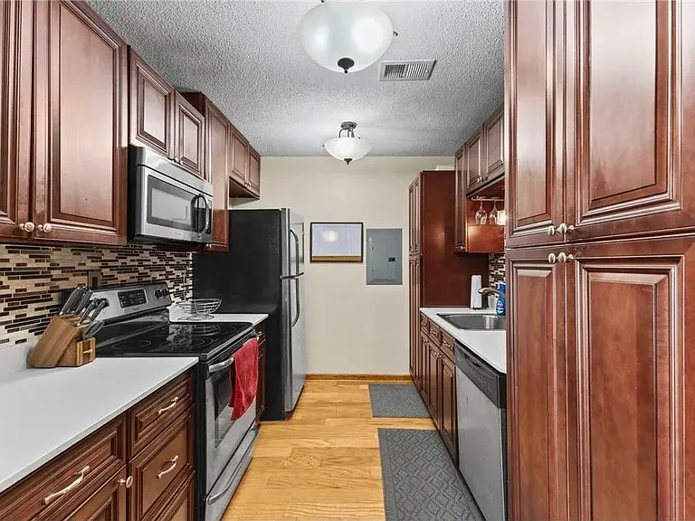 3295 Lower 67th St E — Photo 8