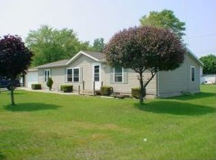 519 5th St, Oconto, WI 54153