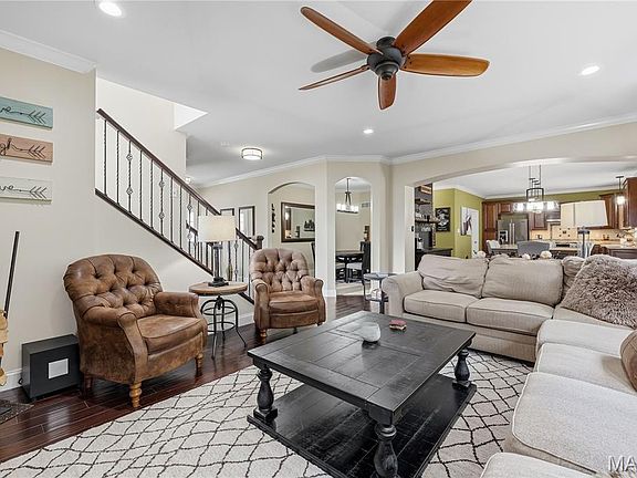 4th image of 334 Palisades Ridge Ct