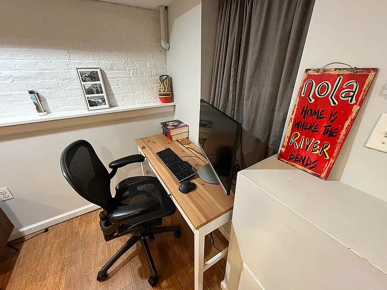 715 Quincy St NW #2 — Photo 8