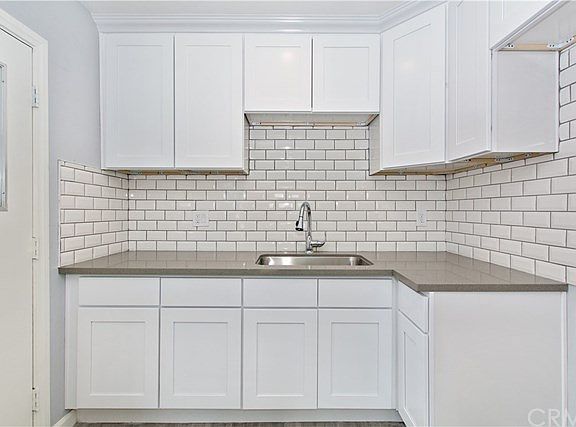 5th image of 9310 Frankfort Ave