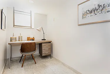 Rented by R New York