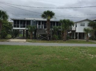 164 W 9th Ave, Horseshoe Beach, FL 32648
