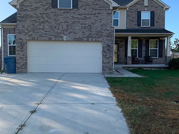 3rd image of 8952 Baywood Cir
