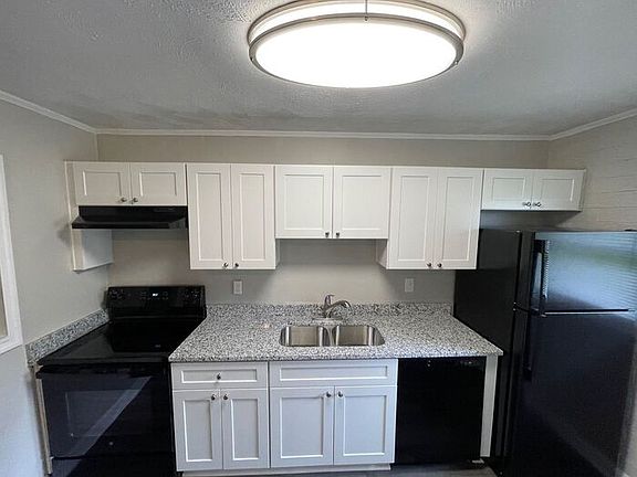 5th image of 2130 Moline Dr #2130