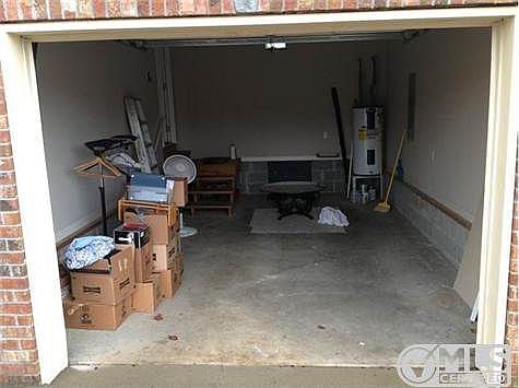 4th image of 2218 Stanford Ct