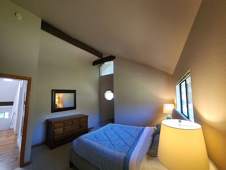 270 E Foothill Blvd — Photo 45