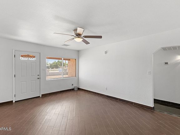 2nd image of 2920 W HOLLY Street