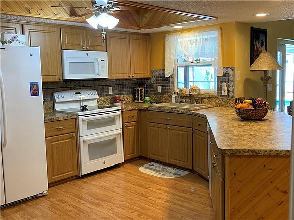 3rd image of 3051 Evewood Ct
