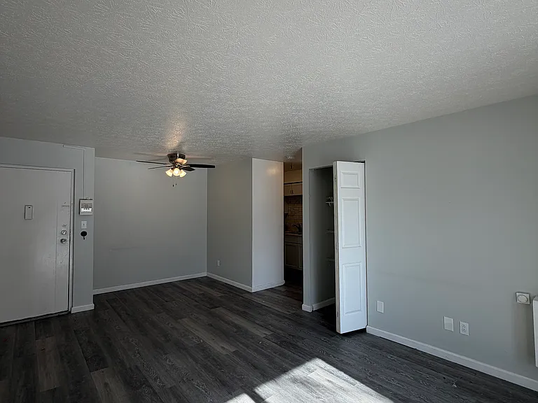 13395 Madison Ave #102 — Photo 2