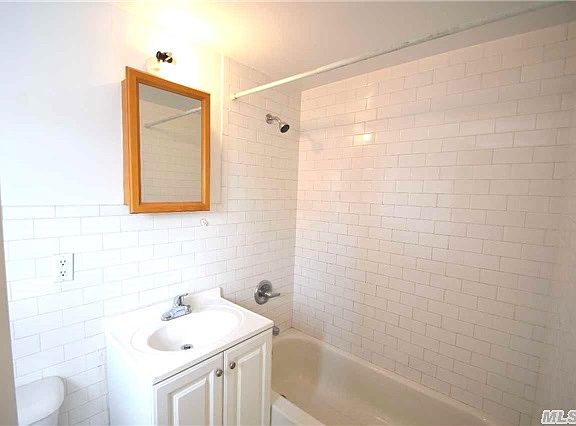 3rd image of 140-37 Cherry Ave #6B