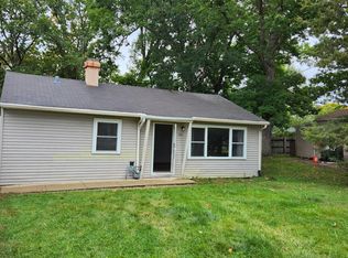 100 Oakwood Dr, Antioch, IL 60002