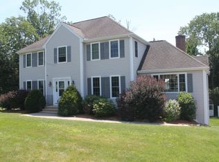 11 Amherst Rd, Shrewsbury, MA 01545