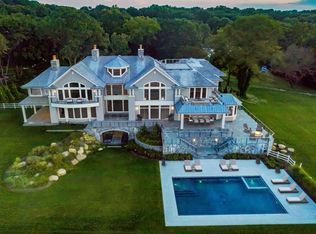 87 Old House Ln, Sands Point, NY