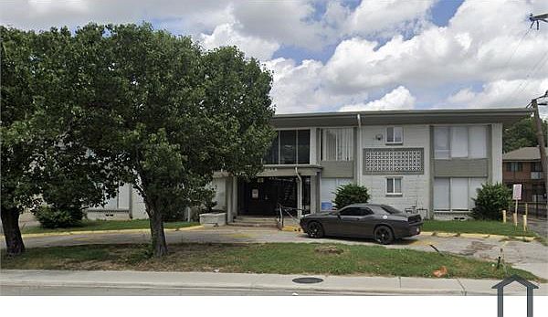 1st image of 4821 Gaston Ave APT 208