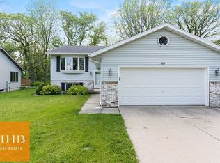 661 Robin Dr, Sun Prairie, WI 53590
